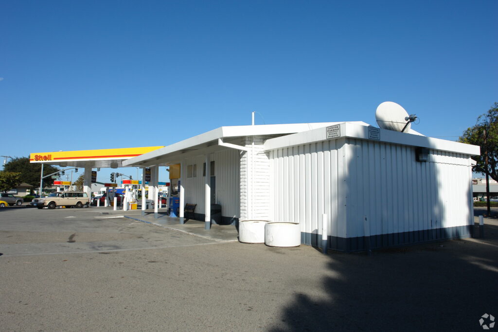 Retail Space For Sublease