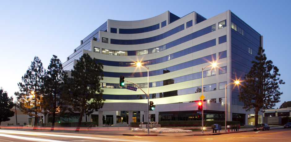 Plug-N-Play Creative Office in West LA