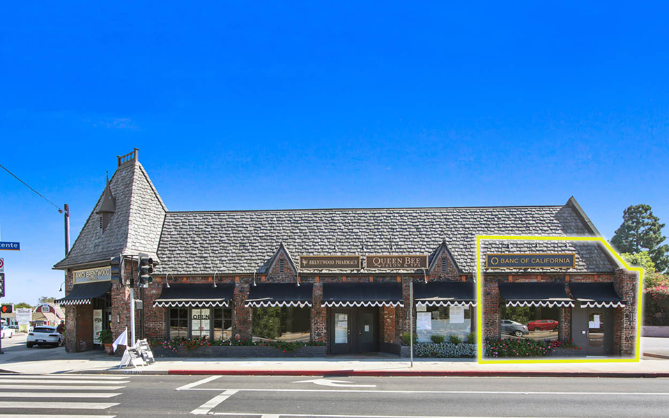 Endcap Retail Space for Lease