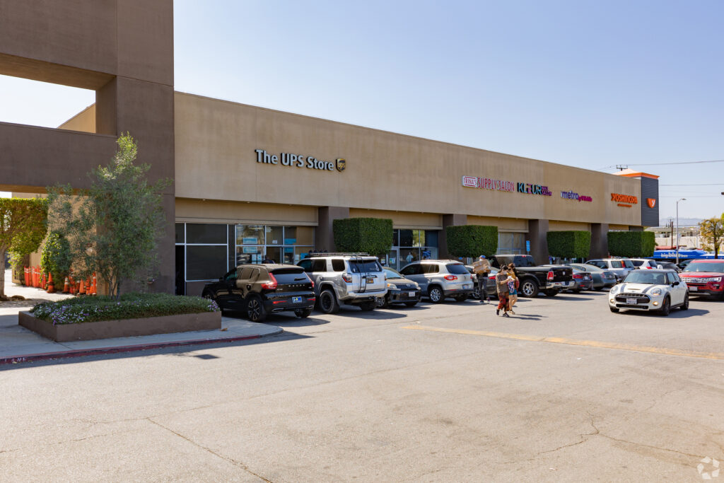 Café / Retail Space with Exclusive Patio