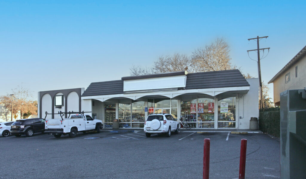 Freestanding Building For Sale
