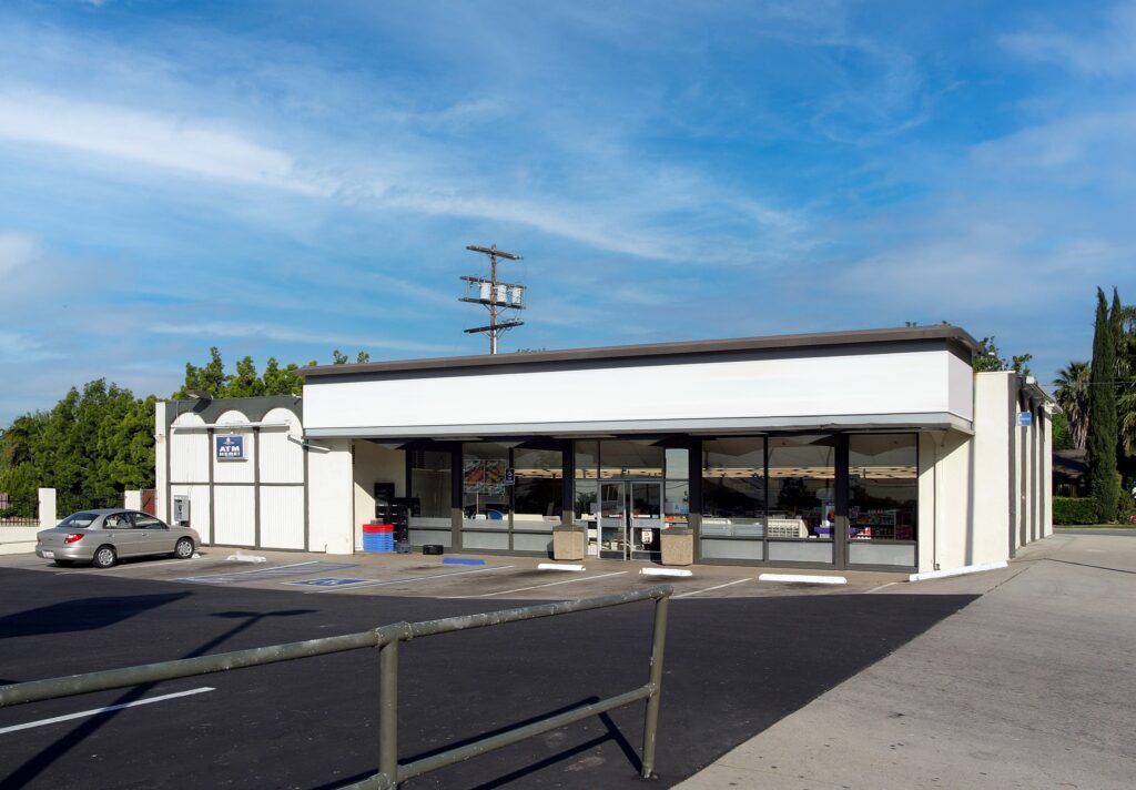 Freestanding Retail Space